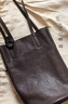裘真新年礼物 慵懒遇水桶包女腋下单肩包复古通勤包头层植鞣牛皮包包 咖啡色-小号 实拍图