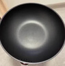 爱仕达无油烟不粘锅炒锅 硬氧耐磨耐用油你控炒菜锅32cm 明火电磁炉通用 炒锅 黑红配件 32cm 实拍图