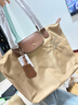 Teenie Weenie单肩包包小熊圣诞礼物通勤大容量托特斜挎包 浅咖啡棕 实拍图