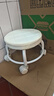 【京喜甄选】椅子万向轮美缝凳子带轮旋转擦地矮凳美甲修脚凳滑轮 儿童凳-米白色款 实拍图