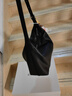 裘真新年礼物【明星推荐】经典hobo包植鞣牛皮腋下通勤休闲饺子女包 黑色-大号 小包/大包 实拍图