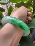缅甸高档翡翠手镯冰种玉手镯浅绿飘花玉镯子女款正品真玉镯送礼物 53号 实拍图