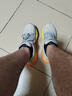 索康尼（SAUCONY）索康尼SLAY全速3男女跑步鞋全掌碳板运动鞋竞速跑鞋 灰黄情侣 42 实拍图
