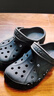 CROCS卡骆驰洞洞鞋贝雅男鞋女鞋轻便耐磨一脚蹬拖鞋休闲鞋|10126 黑色-001 43 (270mm) 实拍图