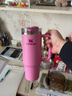 STANLEY保温杯水杯巨无霸吸管杯大容量杯子保温保冷男女女神节礼物 【限量色系】芍药粉- 887ml 实拍图