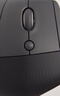 罗技（Logitech）Lift人体工学鼠标 左手垂直鼠标 中小手鼠标 无线蓝牙鼠标 3台设备秒切换 带Logi Bolt接收器 黑色 实拍图