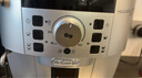 德龙（Delonghi） 意式咖啡机家用全自动研磨一体萃取一键式美式咖啡奶泡机现磨自动清洗洗豆/粉双用ECAM22.110 22.110【银色】 实拍图