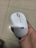 罗技（Logitech）M221 轻音鼠标 无线鼠标 办公鼠标 对称鼠标 带无线微型接收器 米白色 实拍图