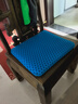 夏季透气蜂窝凝胶坐垫凉垫椅垫学生坐垫久坐垫家用防滑软垫钓鱼垫 蓝色 42*37*4.5cm裸垫 实拍图