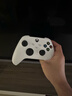 微软（Microsoft）Xbox无线游戏手柄 无线控制器 冰雪白 蓝牙适配Xbox/PC/平板/手机 Steam促销黑神话悟空 丝之歌 实拍图