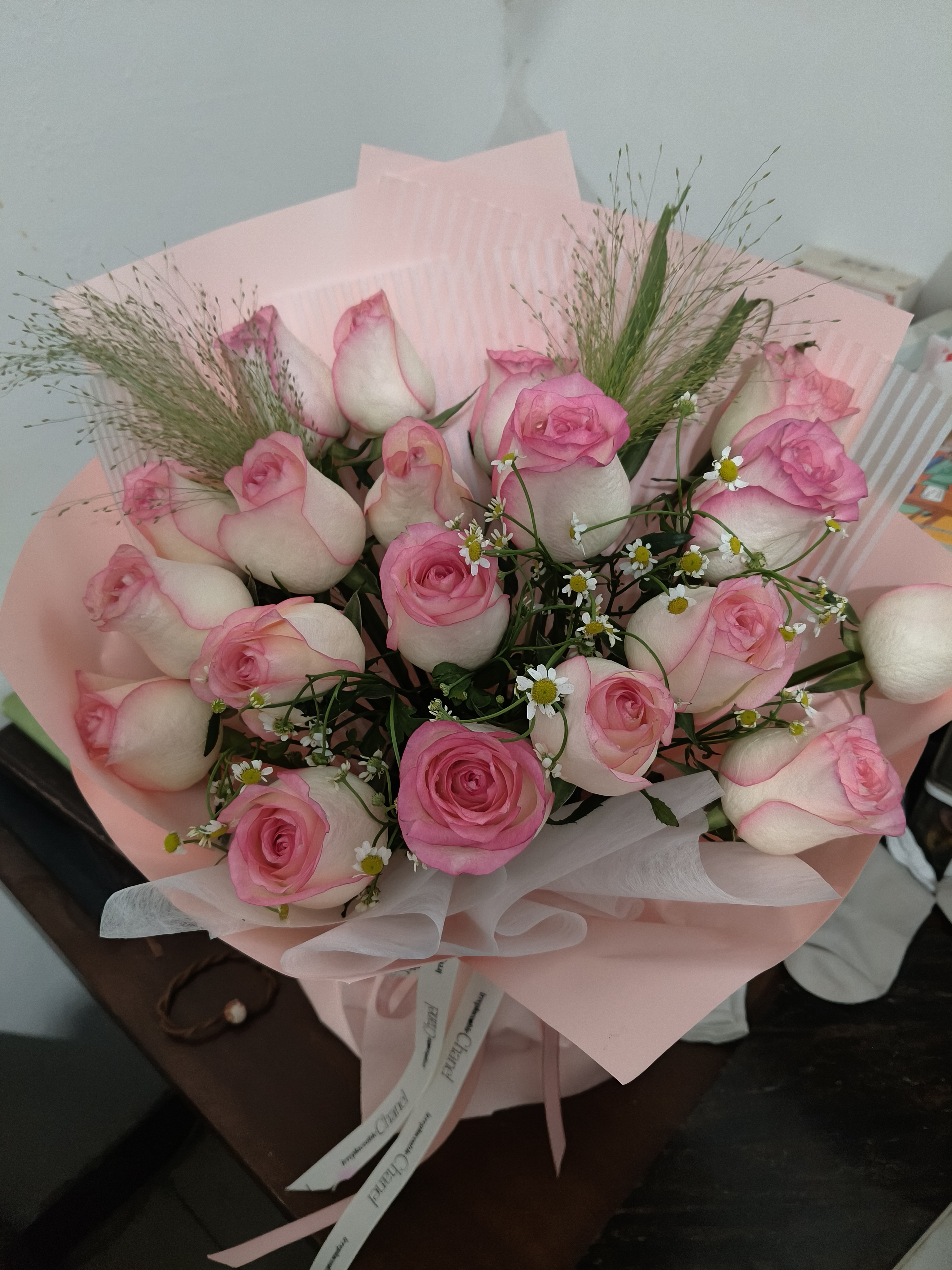 艾斯维娜鲜花速递11朵玫瑰花束送女友生日礼物全国同城配送 19朵艾莎玫瑰花束 实拍图