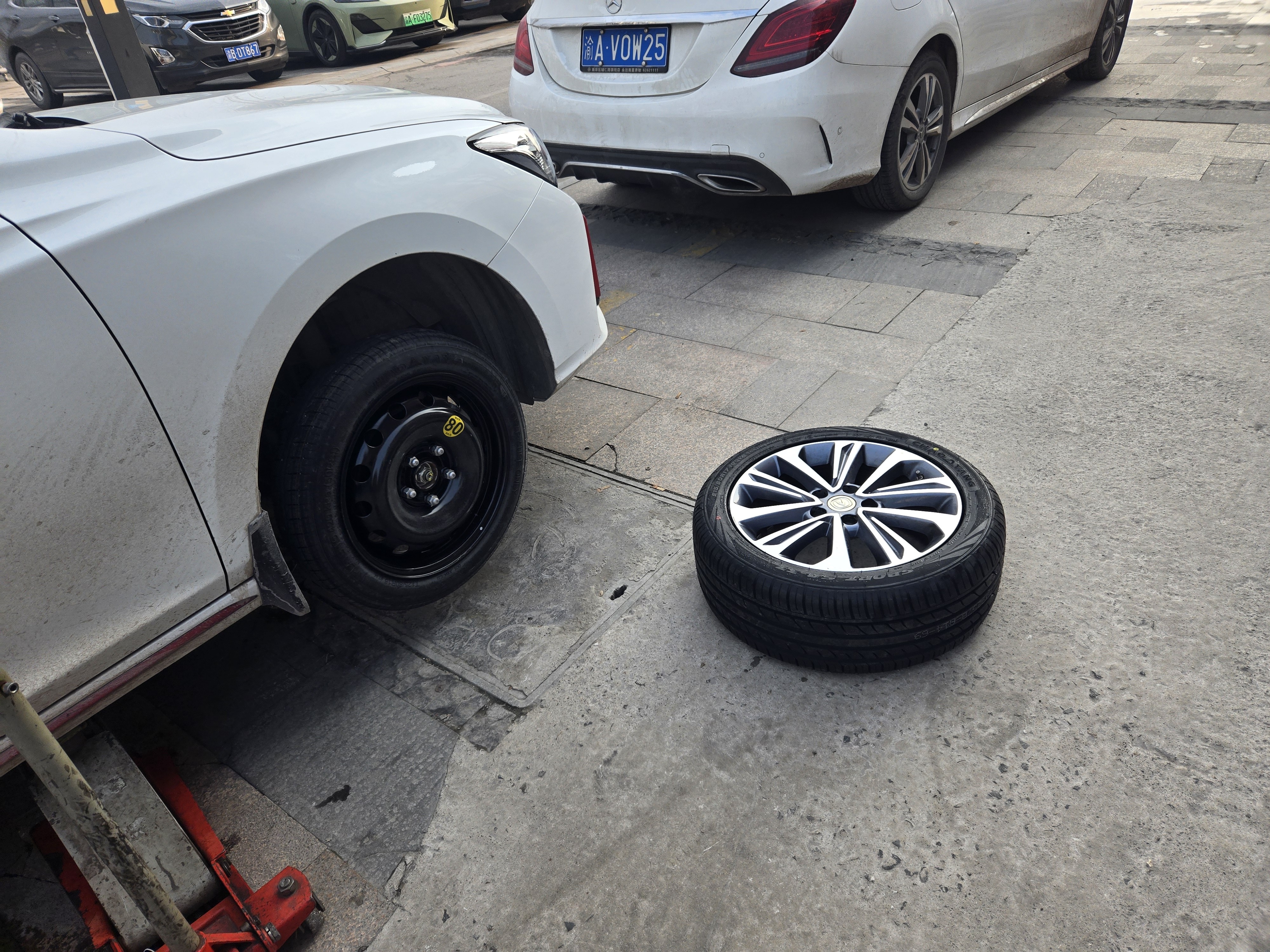 朝阳(ChaoYang)轮胎 高性能轿车小汽车轮胎 SA37系列 强劲抓地 215/50R17   95W 实拍图