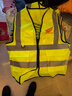 卓防反光背心反光衣建筑施工地警示交通马甲工作服安全服定制logo印字 荧光黄（带口袋） 实拍图