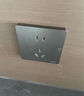 正泰(CHNT)开关插座墙壁面板家用86型面板五孔插座带开关 NEW6C幻银灰 实拍图