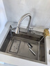 摩恩阳光系列厨房水槽大单槽洗菜盆一体盆304不锈钢台上中下家用洗碗水池 四孔集渣银色水槽-圆形抽拉顶配 60*46CM 实拍图