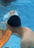 速比涛（Speedo）成人泳帽聚酯纤维纯色游泳布帽入门款舒适不勒轻盈透气 黑色 实拍图