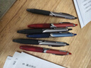 百乐（PILOT）BXRT-V5开拓王按动中性笔0.5mm签字笔商务水笔学生考试刷题笔高颜值文具套装2黑1红 实拍图