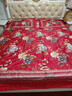 富安娜结婚四件套 纯棉60s贡缎长绒棉 中式床品套件  230*229cm 花缘红 实拍图