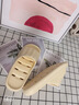 洁丽雅浴室漏水拖鞋女士室内居家卫生间洗澡防滑速干防臭踩屎感凉拖鞋男 黄色 【1.0 经典款｜高性价比推荐 漏水速干】 38-39 【适合37-38码】 实拍图