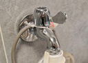 潜水艇（Submarine）L101X洗衣机龙头 四分进水口全自动洗衣机龙头黄铜镀铬洗衣机水嘴 实拍图