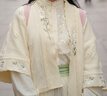 清水溪汉初琵琶语 清水溪汉初国风汉服女绣花衬衫针织马甲改良松紧马面半裙 米色上衣 预售 S 实拍图