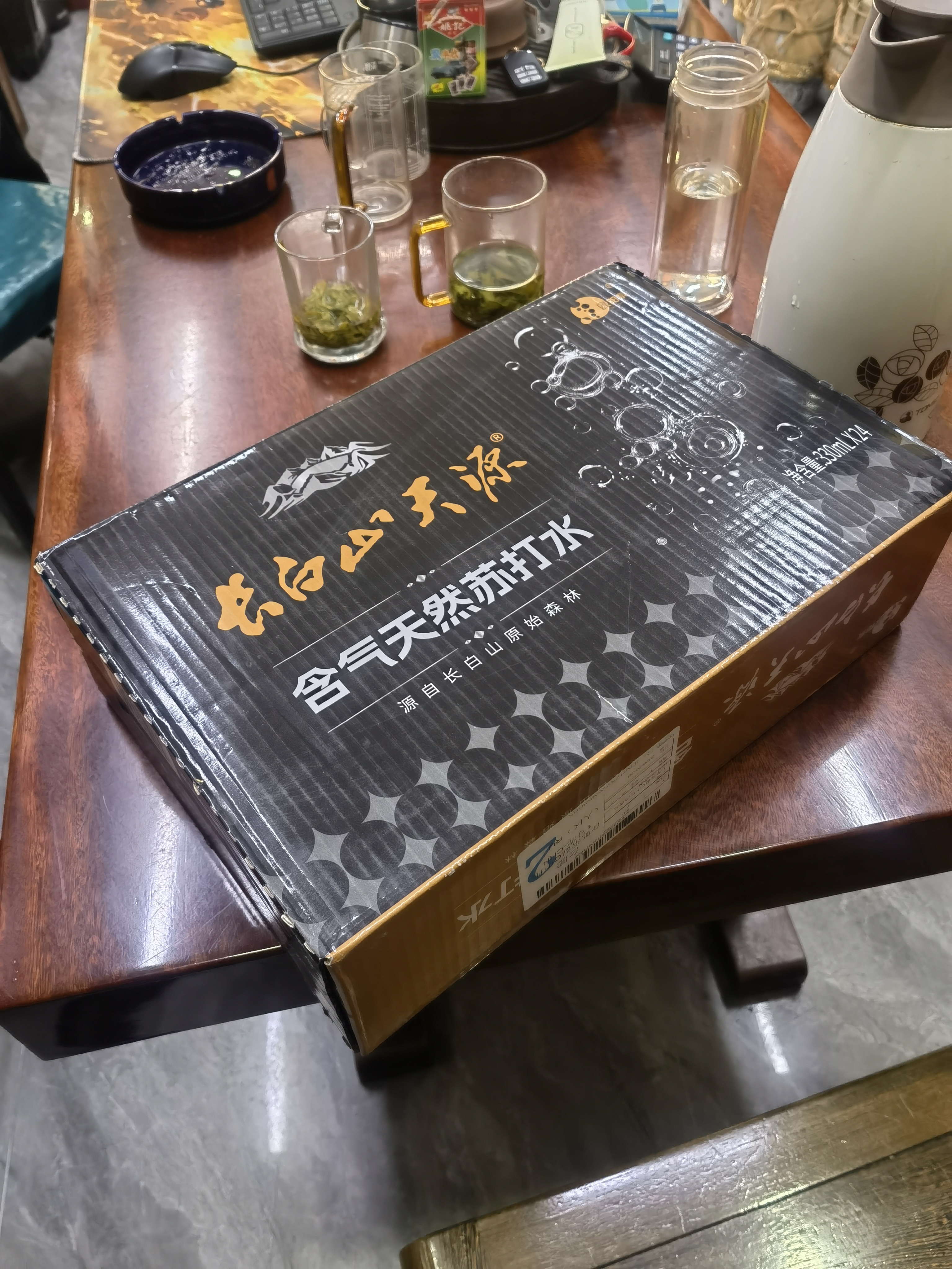 科士达（KSTAR）YDE1200 UPS不间断电源 1200VA/720W标准型 稳压收银 单PC20分钟续航【内置电池】 实拍图