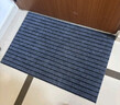 京东京造条纹拉绒入户垫 家用可裁剪除尘防滑吸水地垫进户门 灰色60*90cm 实拍图