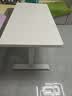 月康曼升降茶几餐桌两用多功能桌子工作台客厅家用办公桌实木书桌电脑桌 120*60*高51-75（白腿+暖白色） 工型腿 实拍图