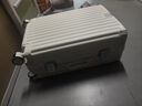 左汀行李箱铝框拉杆箱加厚结实抗压旅行箱登机箱大容量学生密码箱皮箱 烟白色 24英寸 ，适合3-5天中途旅行 实拍图