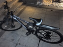 EG7山地自行车成人学生变速越野单车双减震赛车26寸青少年男女 辐条【加厚防滑轮-更安全】黑白 26寸21速【适合：160-180CM】 实拍图