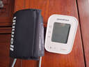 鱼跃（Yuwell）房颤电子血压免绑袖带家用医用高精准血压测量仪计S67XR国家补贴 实拍图