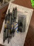 【百万销量】按动中性笔签字笔0.5mm子弹头速干黑笔学生考试刷题笔教师红笔经典商务办公会议笔 黑色 5支笔+10笔芯 实拍图