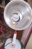 长虹（CHANGHONG）取暖器/小太阳/电暖器/电暖气/取暖电器/电热扇/电暖炉小型/烤火炉/快热炉 速热可摇头 台地两用【广角摇头+网罩360mm】 1 实拍图