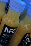农夫山泉100%纯果汁NFC橙汁300ml*10瓶整箱鲜果冷压榨饮料过年年货礼盒 实拍图