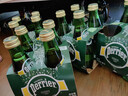 Perrier巴黎水 原装进口气泡水 年货礼盒0糖0卡原味天然矿泉水330ml*24瓶 实拍图