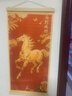 【老师推荐】新年紫气东来马到成功吉祥挂画玄关卧室电视柜商铺 红色 宽30cm*高60cm【马到成功实木画轴不褪色】 实拍图
