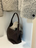 裘真【新年礼物】【明星同款】植鞣胎牛皮腋下经典hobo包通勤真皮女包 咖啡色-小号(胎牛皮版) 小包/大包 实拍图