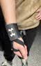 安德玛（Under Armour）护腕健身手腕扭伤固定护具羽毛球运动用卧推加压护套黑色对装均码 实拍图