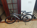 金武端自行车成人山地车公路赛车单车骑行变速超轻越野中学生初中青少年 顶配版-辐条轮-黑白色 26寸21速 实拍图