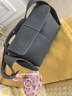 Songmont挂耳系列屋檐包mini设计师款头层牛皮通勤斜挎hobo包 瓦砾灰 现货 实拍图