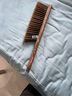 鸡翅木扫床刷长柄防静电除尘扫床清洁刷刷子神器粘毛器毛球掸子 木柄床刷-直柄-四排毛 实拍图