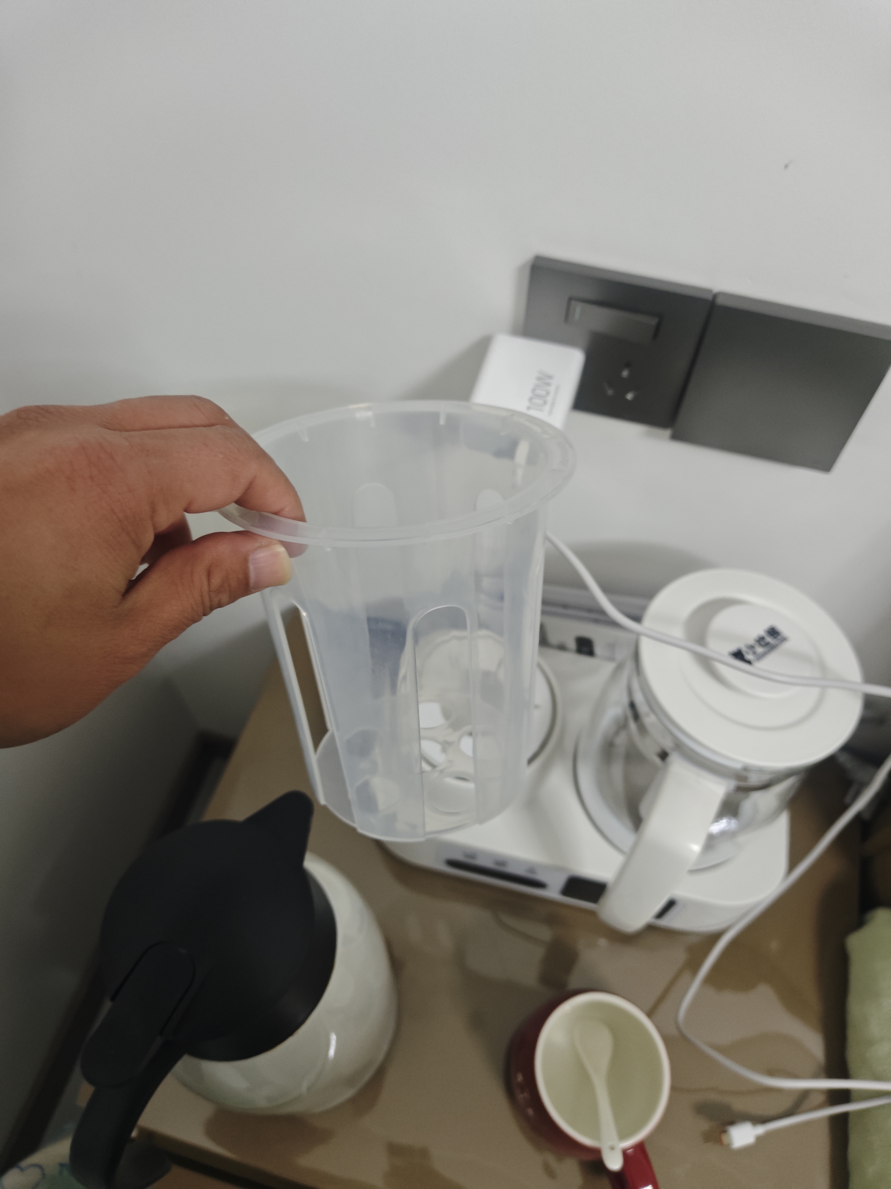 小壮熊恒温水壶婴儿调奶暖奶器电热烧水壶二合一恒温母乳保温奶瓶暖奶器 【摇奶+冲泡】 1.3L +暖奶篮 实拍图
