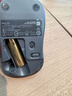 罗技（Logitech）M220 轻音鼠标 无线鼠标 办公鼠标 对称鼠标 带无线微型接收器 灰黑色 实拍图