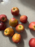 2025年现摘现发甘肃天水花牛苹果新鲜红蛇果粉面生鲜脆甜多汁A14 带箱3斤  果径65-70mm 实拍图