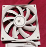 利民（thermalright）TL-9015W 9cm超薄风扇白色风扇 S-FDB V2轴承 9cm机箱风扇4pin PWM 2700转速 实拍图