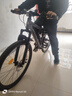 永久自行车成人山地车自行车学生男女铝合金变速公路自行车油碟单车 【钢架/全套轴承】摩天灰 24速 26寸【推荐155-185cm】 实拍图