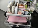 京东物流 化妆品收纳盒梳妆台置物架桌面高级感整理抽屉柜 中号2层（1层抽屉+1层顶部置物架） 24*20*12cm 透明白 实拍图