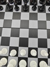 友邦（UB）国际象棋 磁性折叠圆角款黑白入门教学培训 4852C(大号) 实拍图