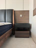 屋术意式极简床头柜带灯一体悬浮式床边柜轻奢高级感卧室2026新款整装 黑橡木纹+胡桃木纹（赠灯带/ENF环保板材） 整装（50X40X50CM） 实拍图