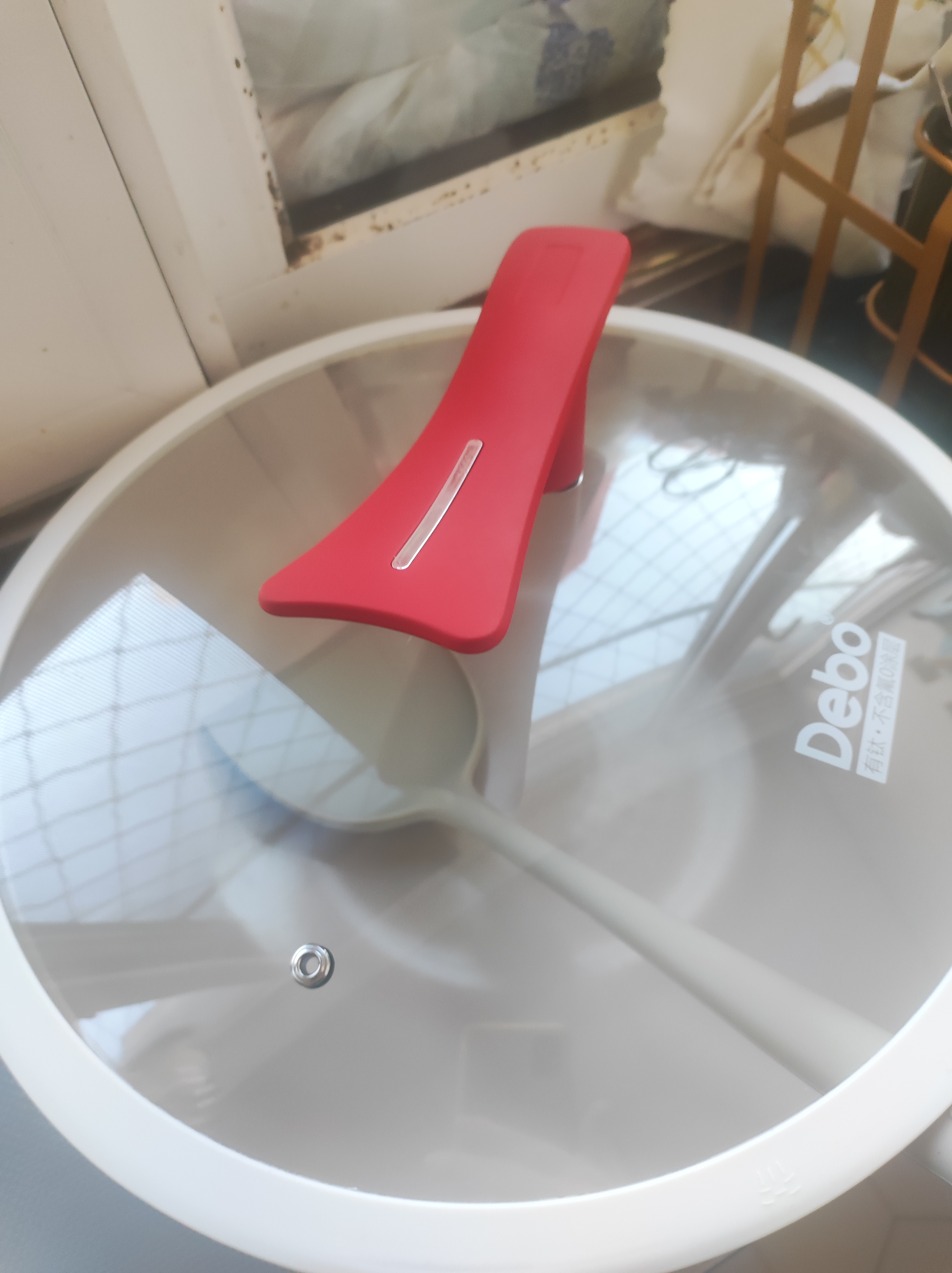 德铂炒锅有陶瓷釉含钛涂层不粘多用途煎炒炖煮菜通用灶具32cm 红色 实拍图